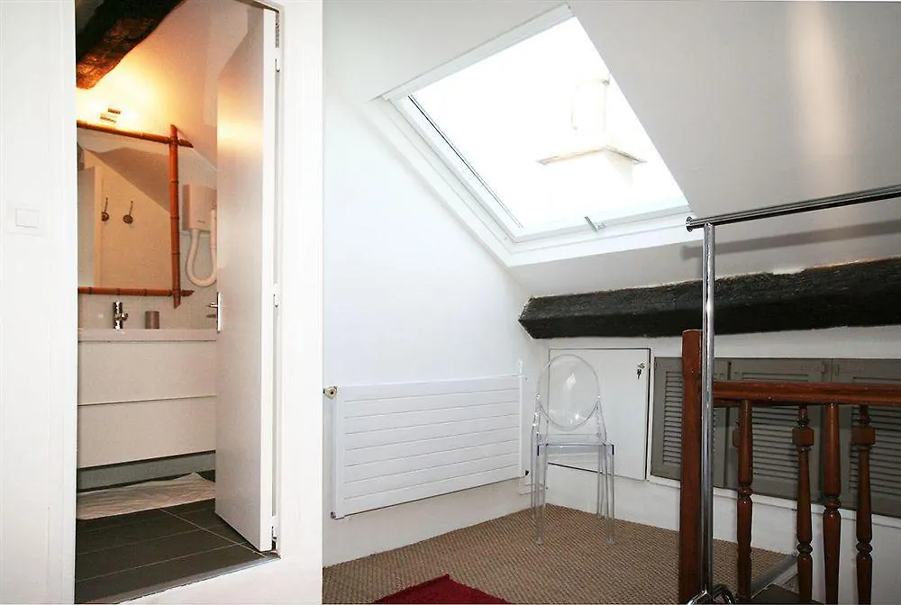 My Apartment In Paris Louvre 프랑스